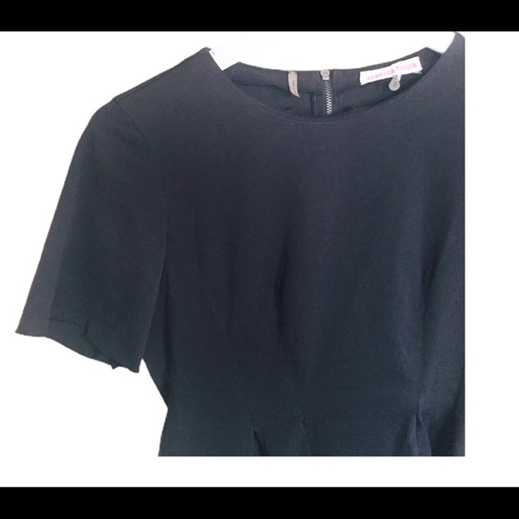 REBECCA TAYLOR Short Sleeve Peplum Bottom Top With Black Back Zip Detail Black S - Picture 7 of 13